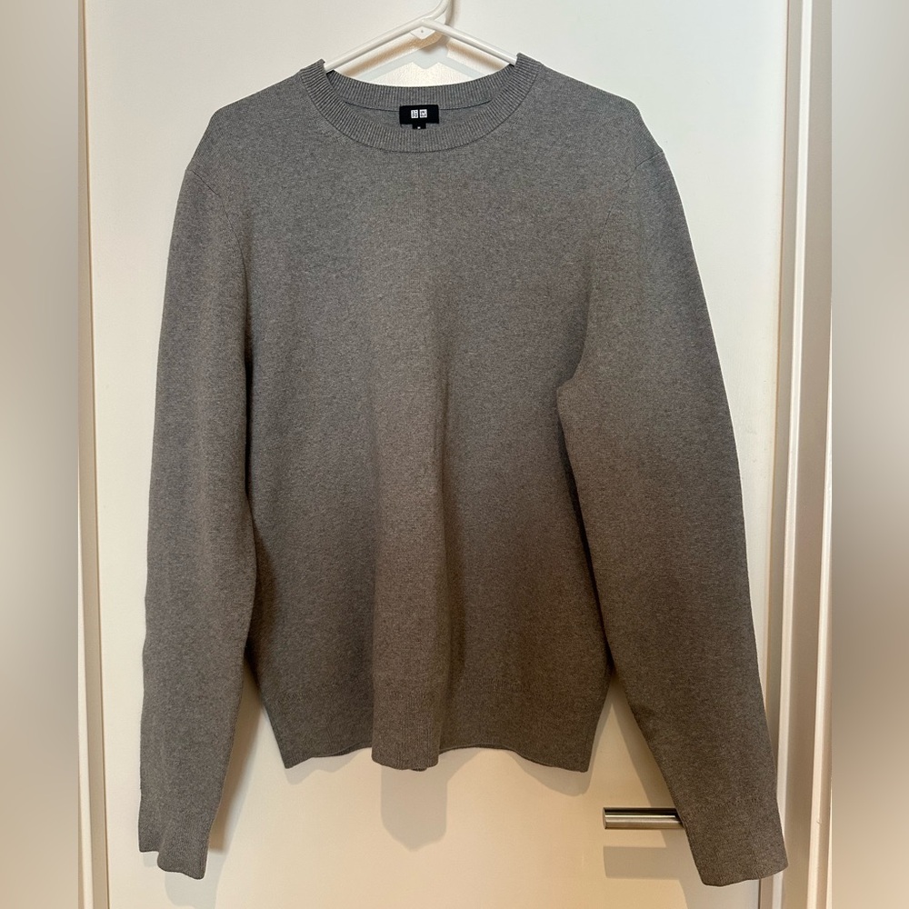 Uniqlo Crewneck Men’s Sweater - size M